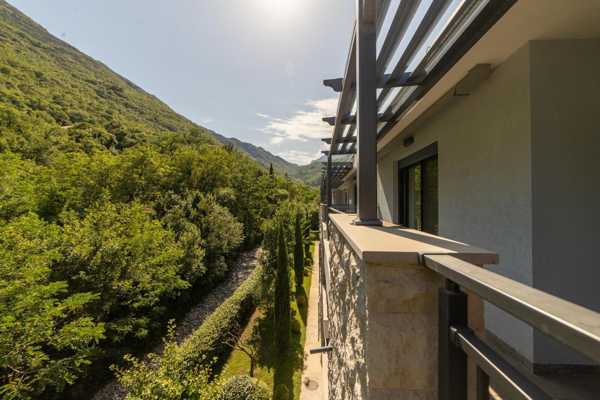 Green Bay Apartments Morinj Kotor Buitenkant foto