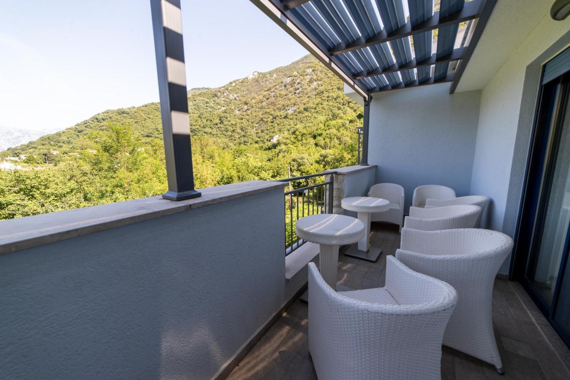 Green Bay Apartments Morinj Kotor Buitenkant foto